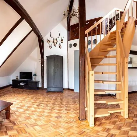 Geyer-Schloss Reinsbronn Creglingen Buitenkant foto